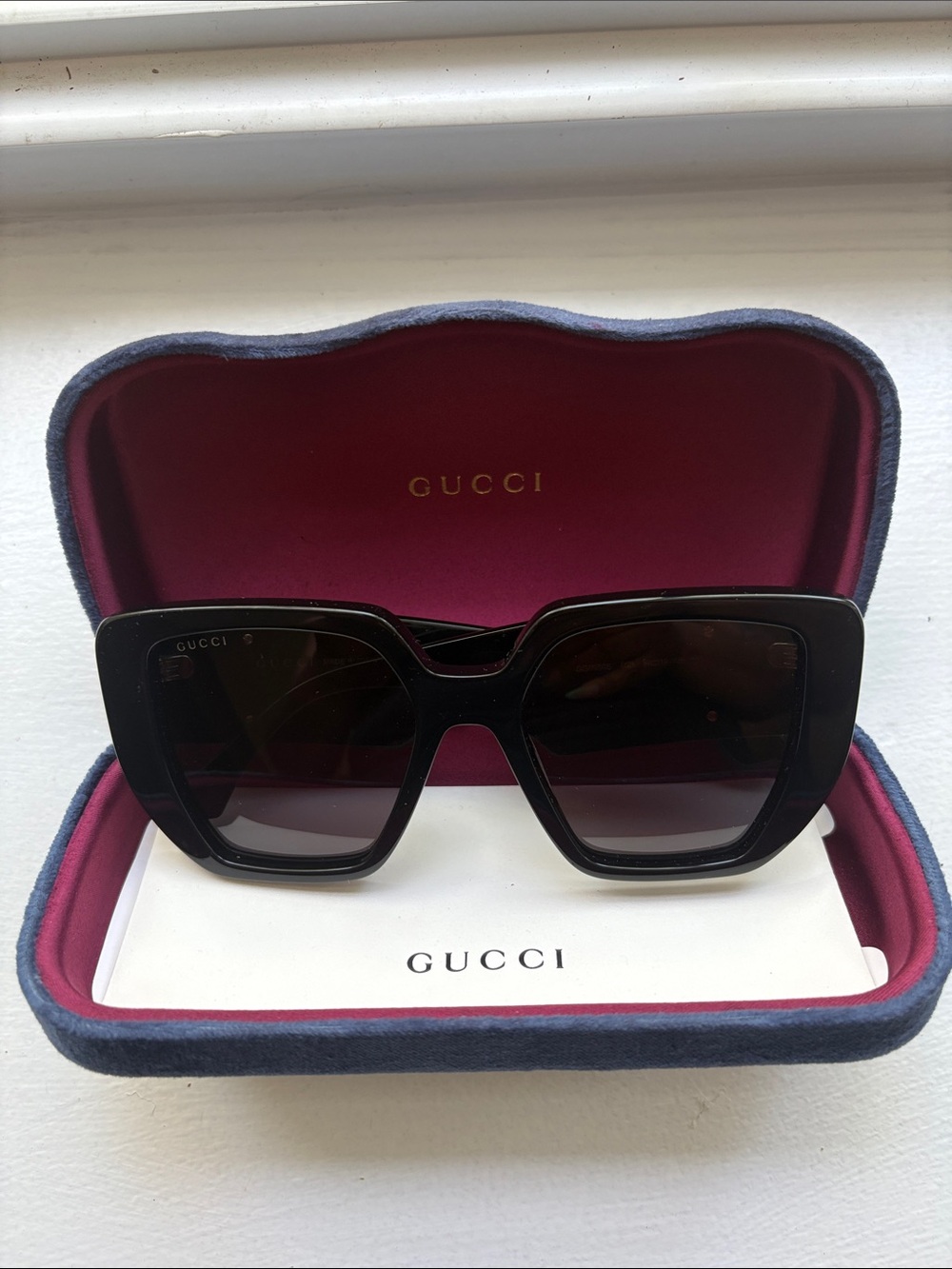 Gucci Oversized Square Sunglasses in Black with Dark Lenses - Picture 2 of 9